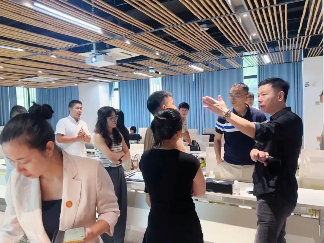 欧洲服饰出海秘诀何在？ABOUT YOU丨OTTO广州首场闭门招商会独家解读！