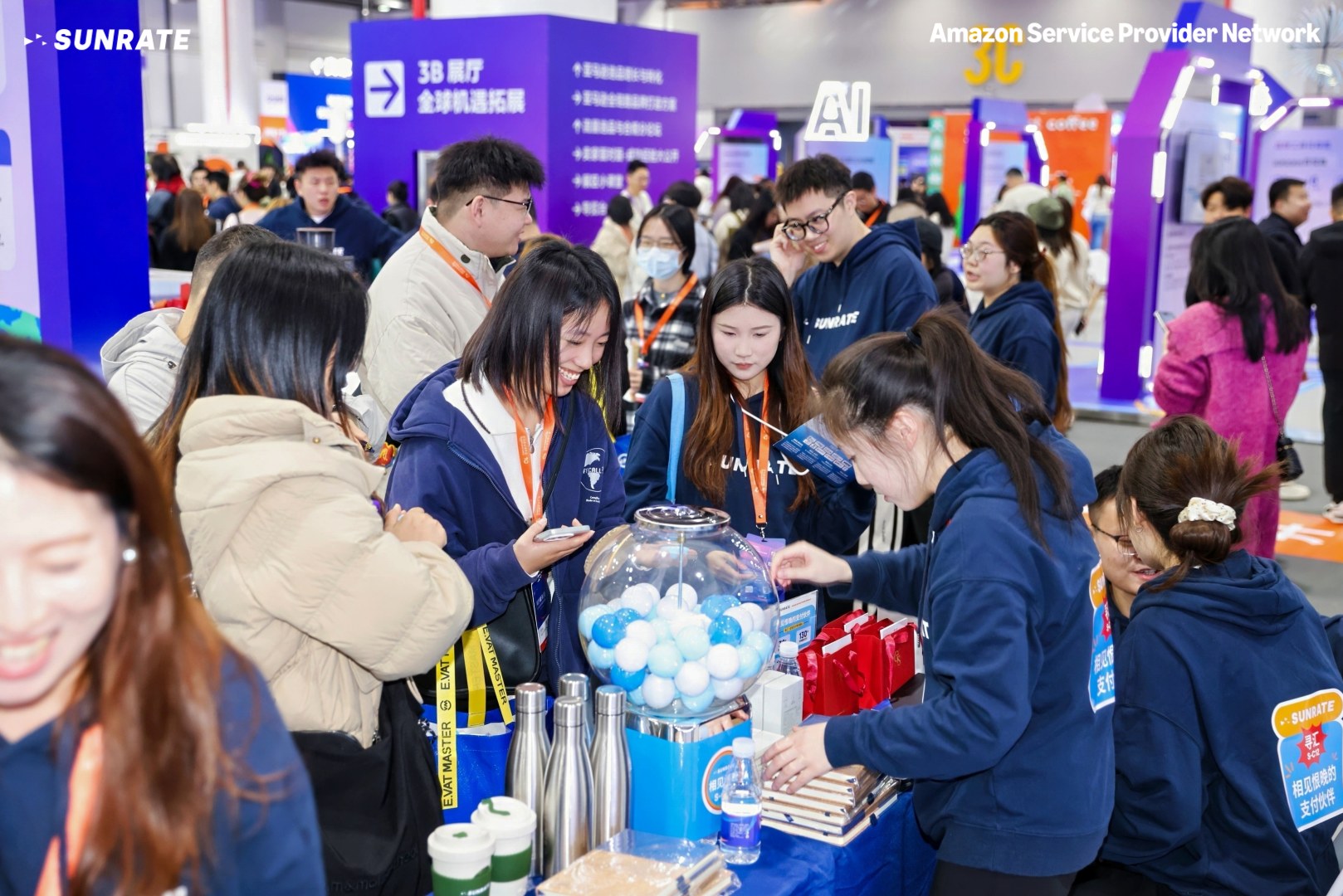 首日盛况直击 | 寻汇SUNRATE闪耀亚马逊跨境峰会，展台火爆成焦点！